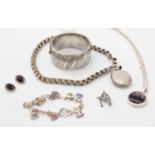 Silver jewellery items