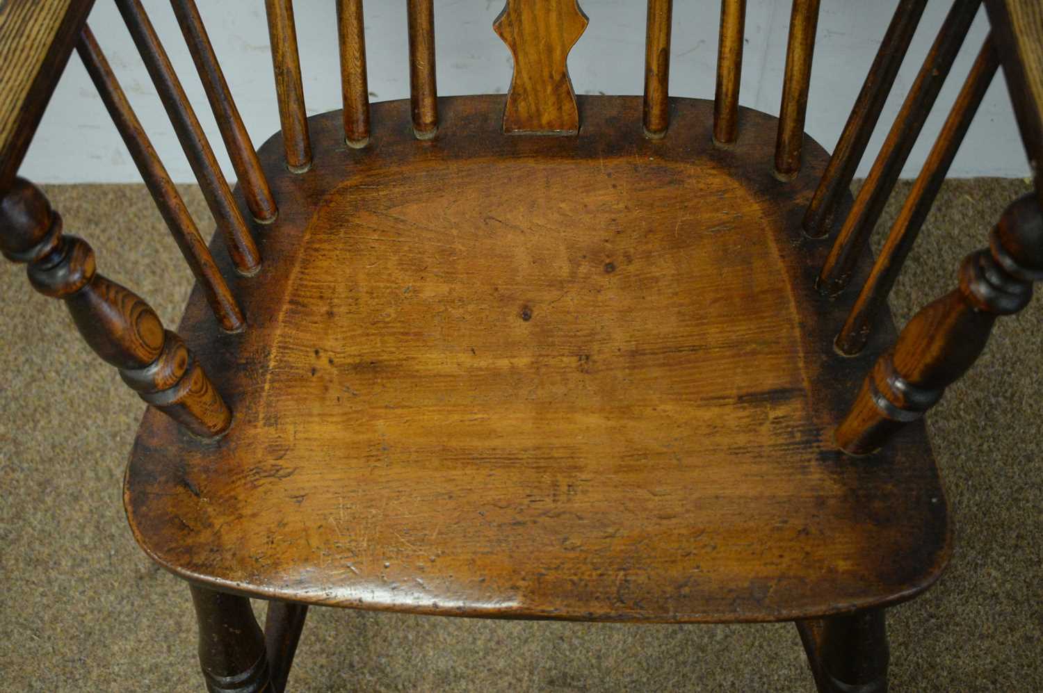 A ash and elm Windsor armchair with stretcher. - Image 4 of 4