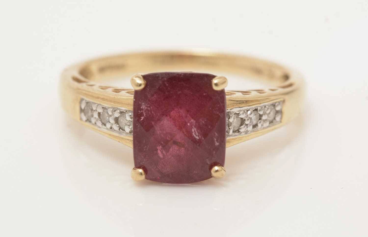 A pink tourmaline and diamond ring, - Image 2 of 4