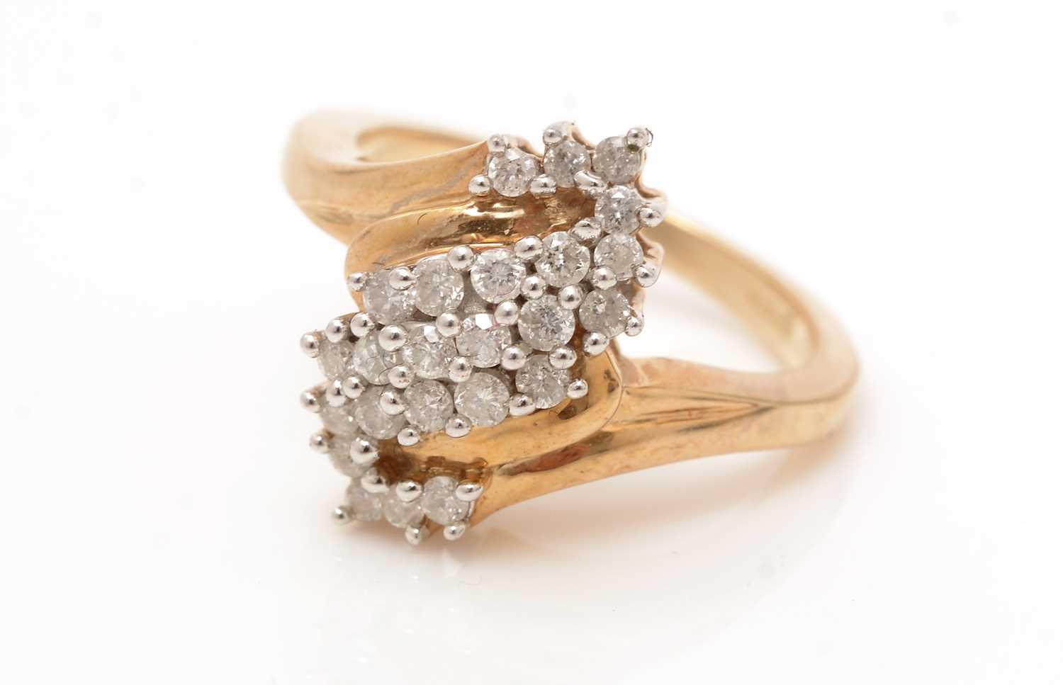 A diamond ring - Image 2 of 3