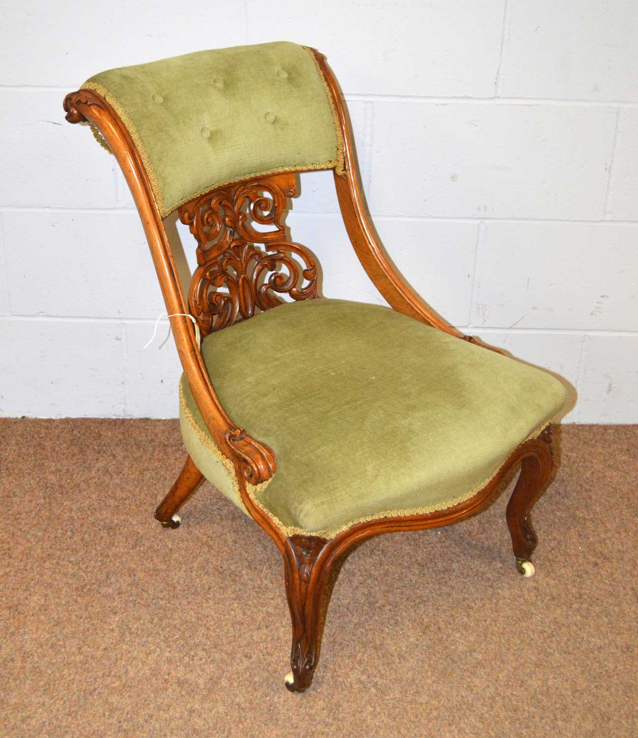 A Victorian walnut salon chair. - Image 3 of 4