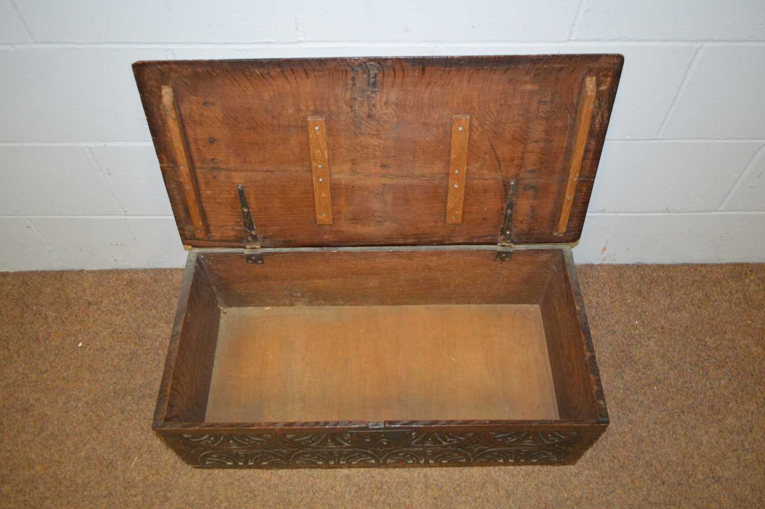 A ate 17th/18th Century oak bible box. - Image 7 of 7