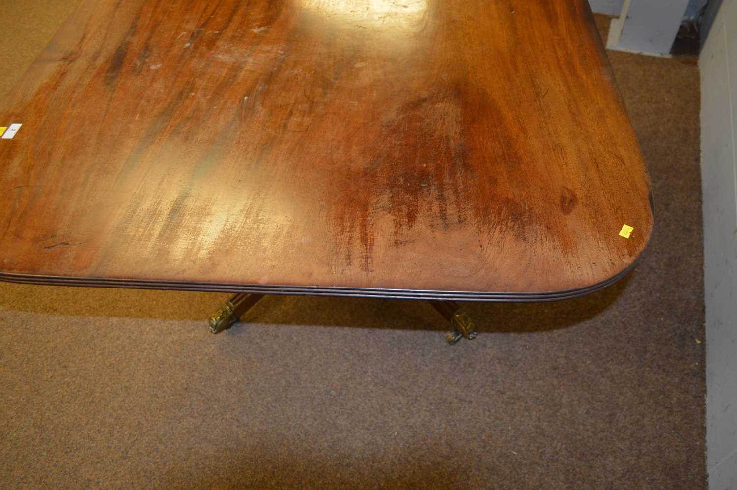 A 19th Century mahogany pedestal dining table. - Image 7 of 7