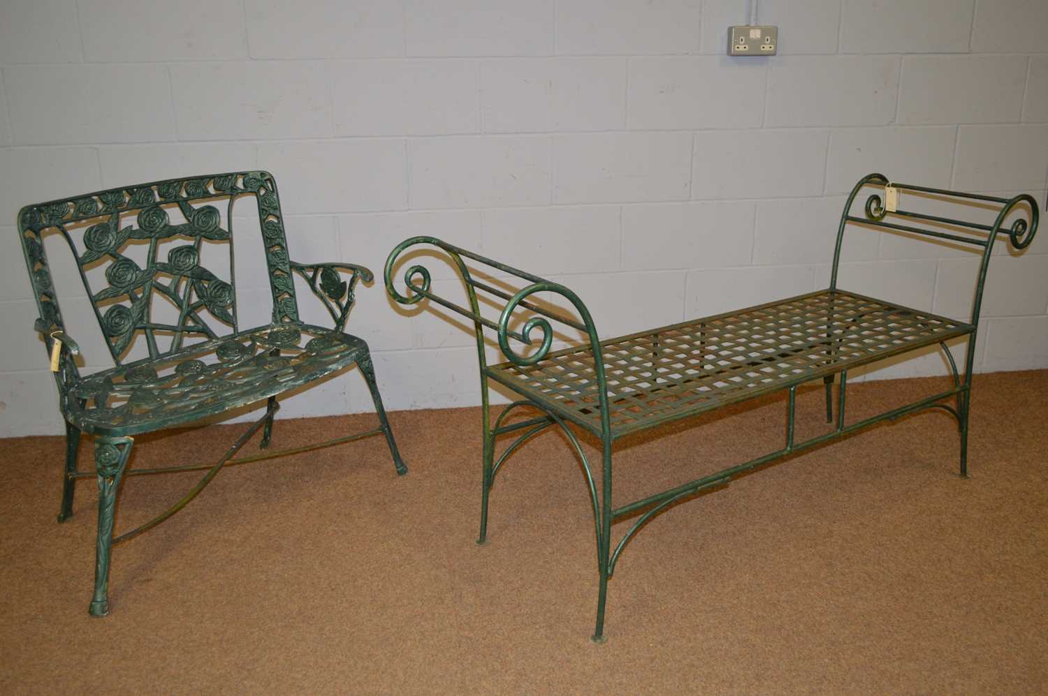 Two green painted cast iron garden benches. - Image 5 of 6