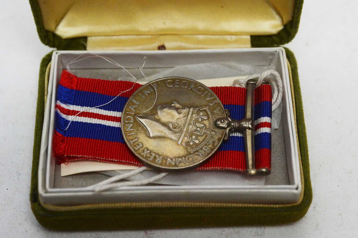 A pair of Korean medals, and other medals - Image 5 of 5