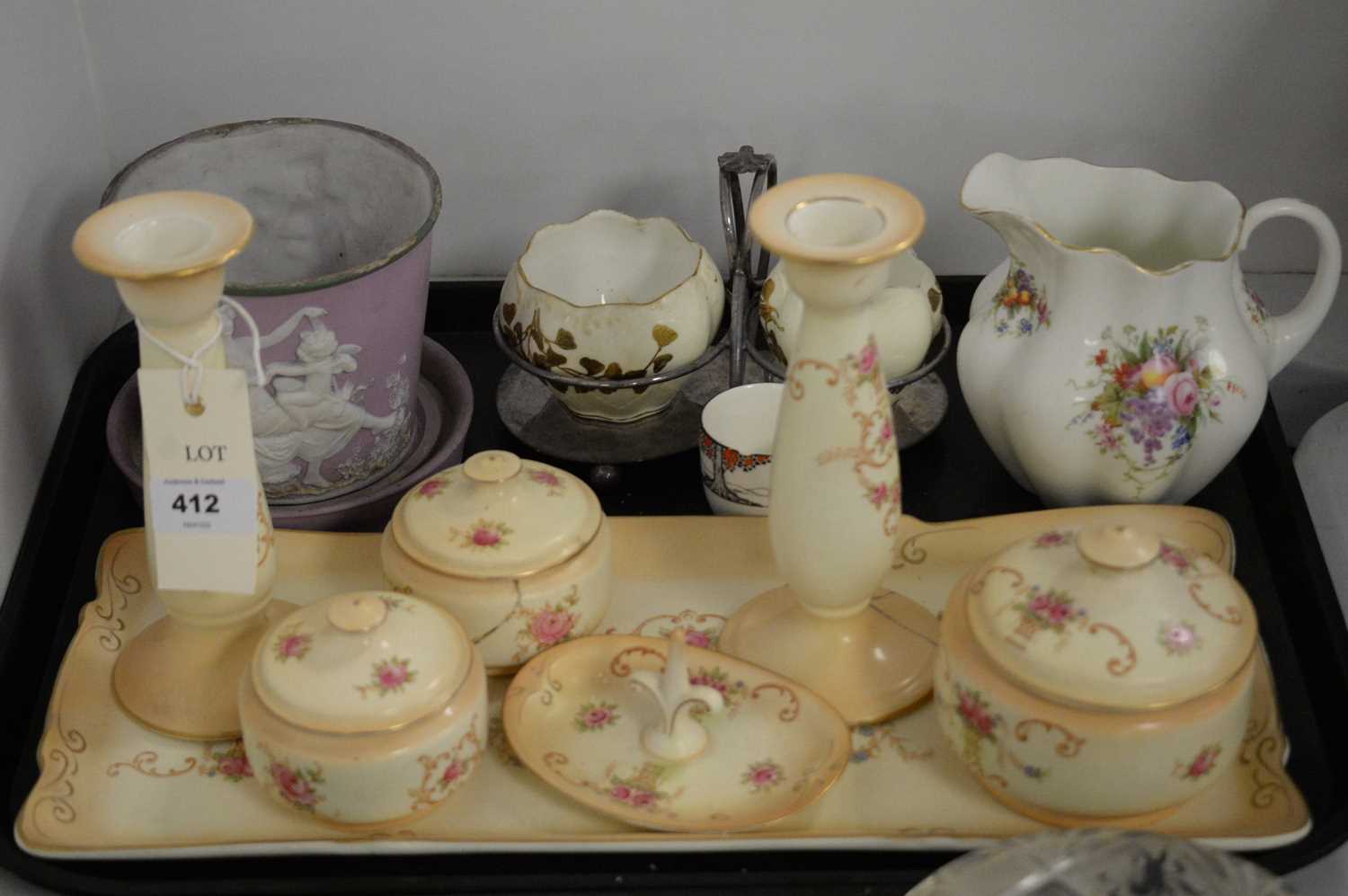 A selection of dressing table accessories and other ceramics. - Image 3 of 3