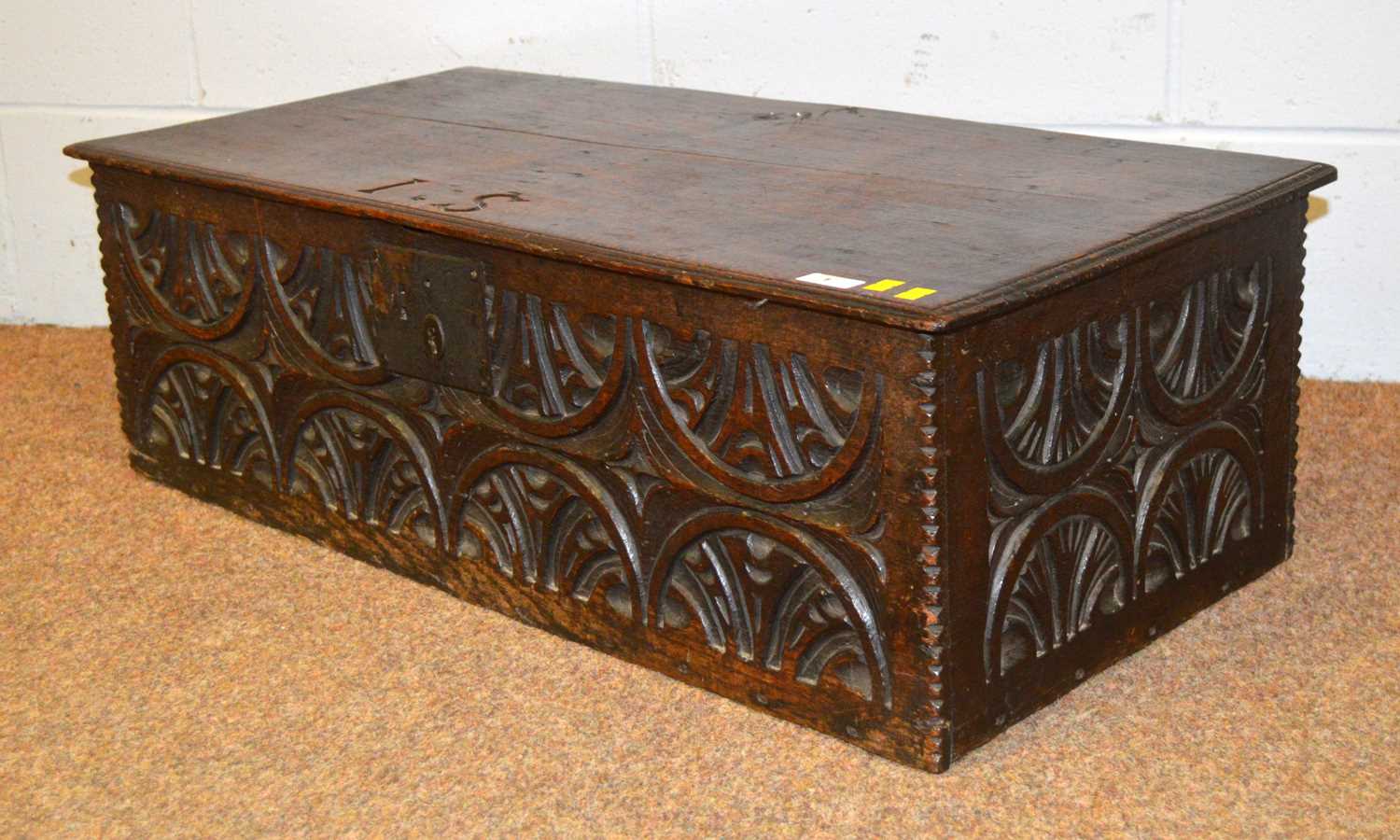 A ate 17th/18th Century oak bible box. - Image 2 of 7