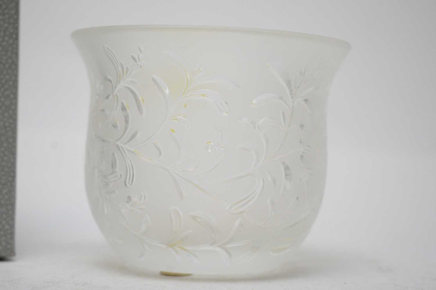 A Lalique ‘Coriander’ pattern frosted glass bowl. - Image 2 of 3