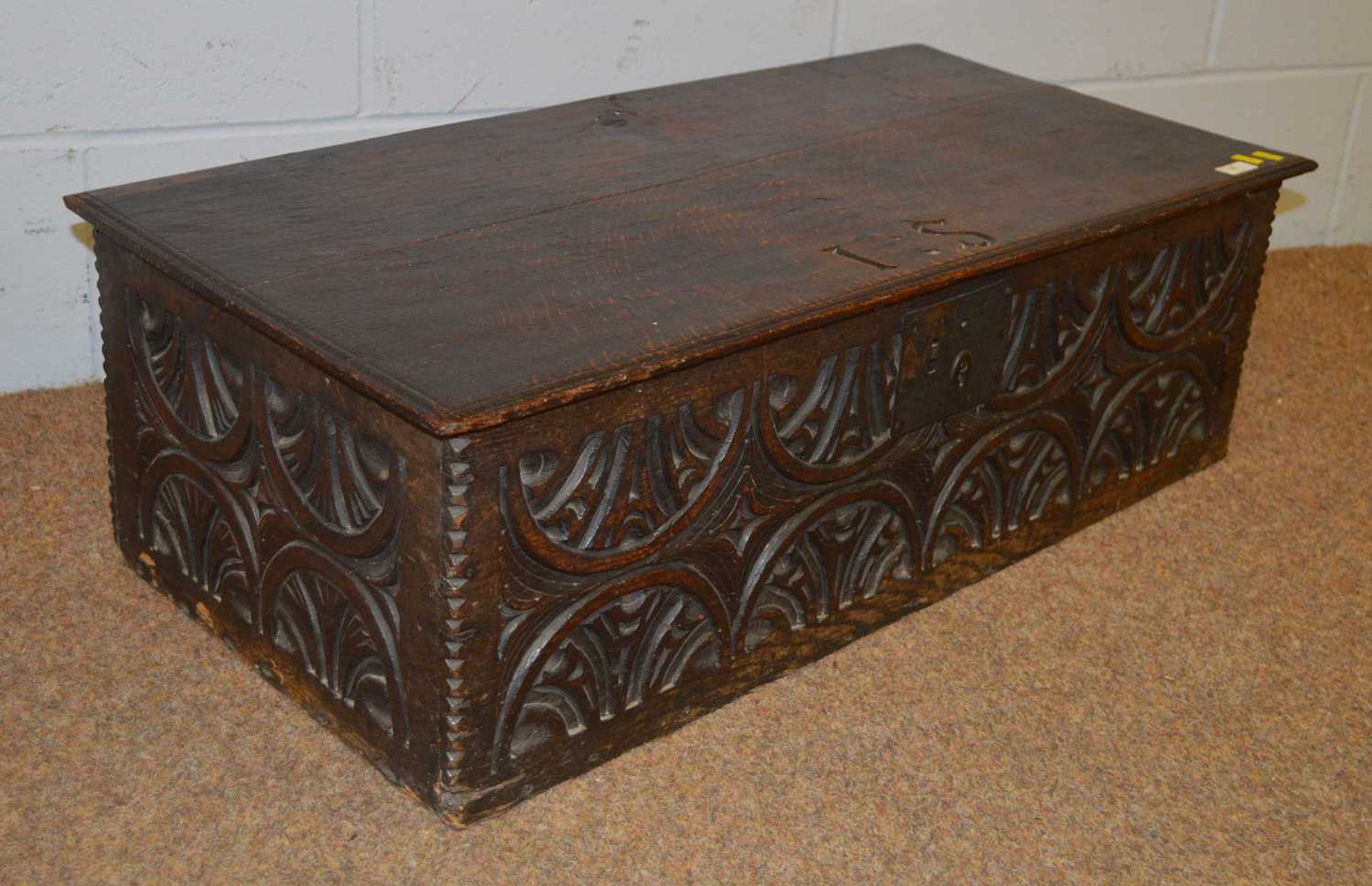 A ate 17th/18th Century oak bible box. - Image 3 of 7