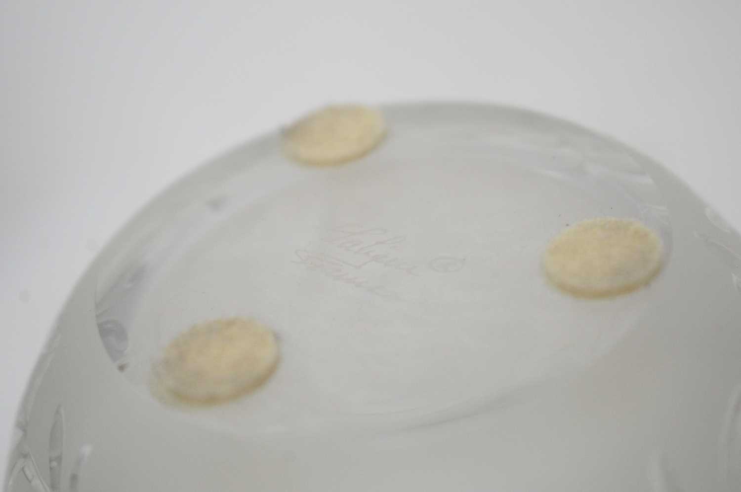 A Lalique ‘Coriander’ pattern frosted glass bowl. - Image 3 of 3