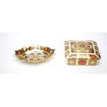 A Royal Crown Derby Imari trinket box with cover; and a pin/trinket dish.