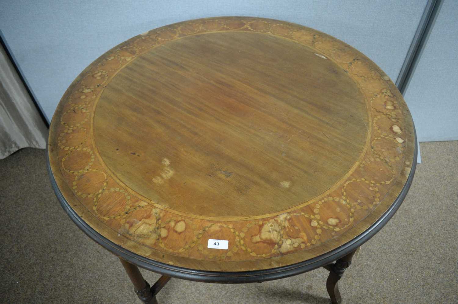 An Edwardian inlaid mahogany centre table. - Image 2 of 4