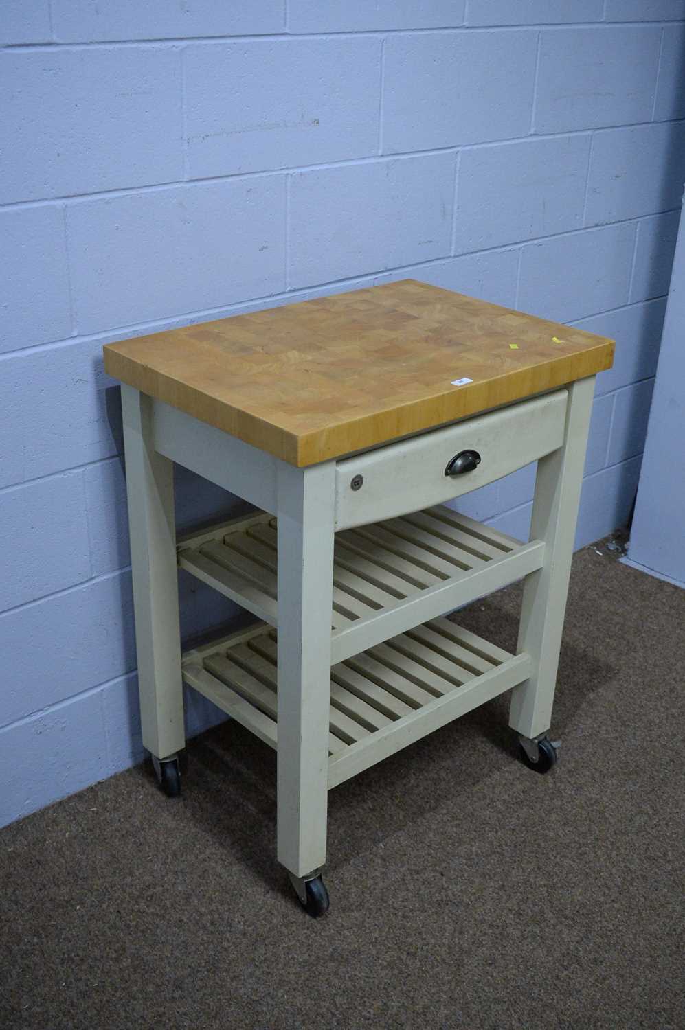 T & G Woodware, Bristol, England: a butcher's style kitchen island. - Image 2 of 7