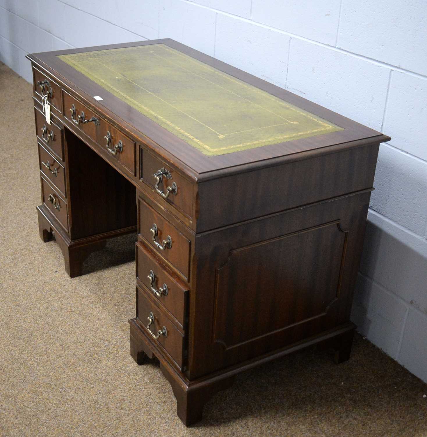 A Georgian-style reproduction mahogany pedestal desk. - Image 3 of 5