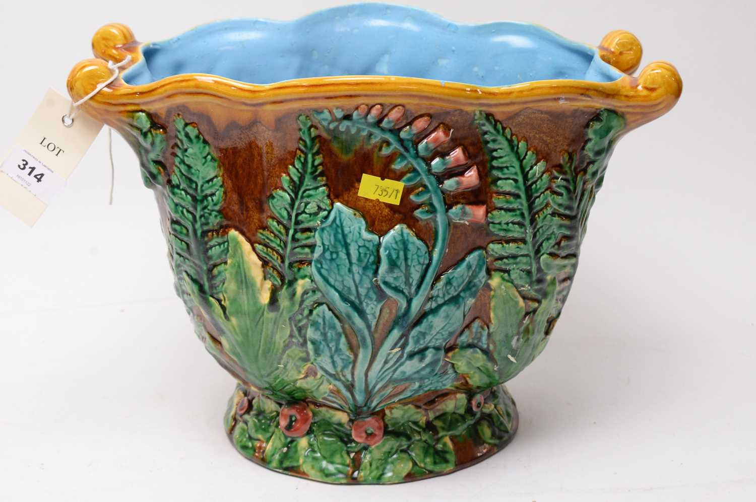 A Majolica planter; and a Majolica leaf plate, - Image 4 of 4