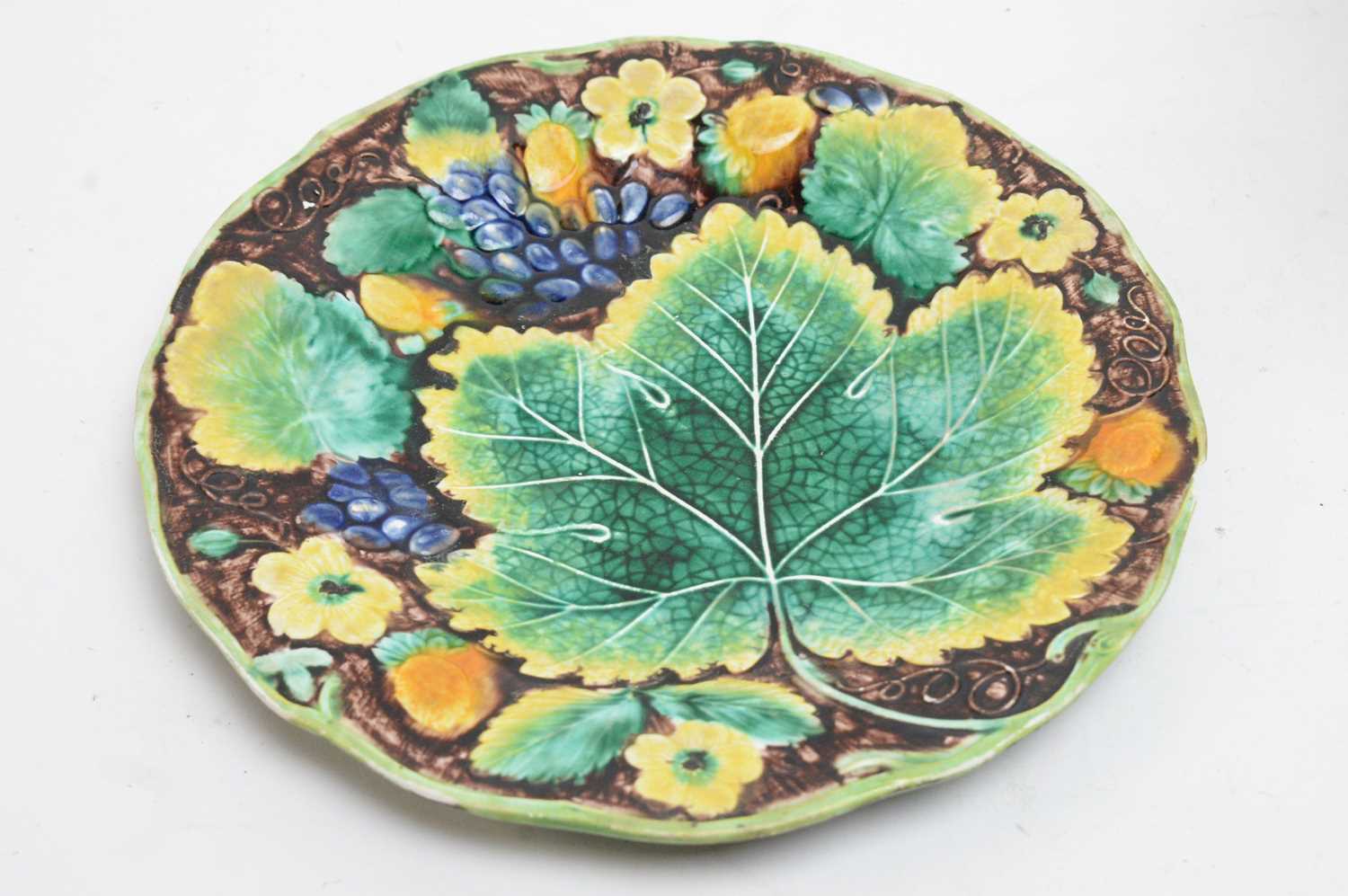 A Majolica planter; and a Majolica leaf plate, - Image 2 of 4