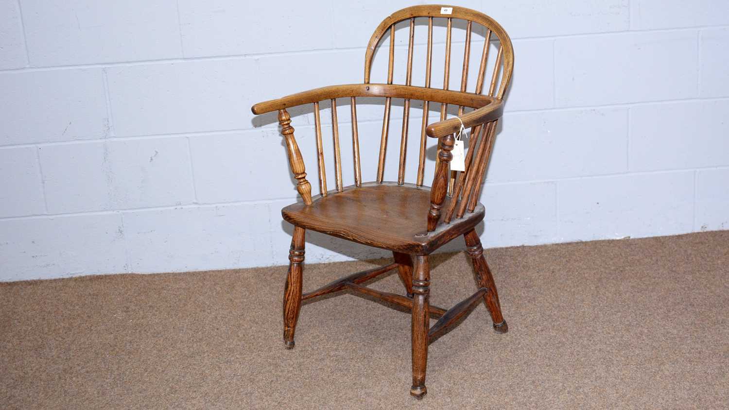 A 19th Century ash Windsor armchair.