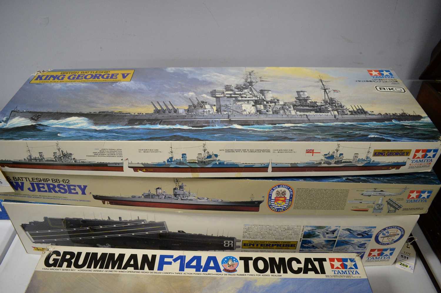 A selection of Tamiya scale model kits. - Image 2 of 4