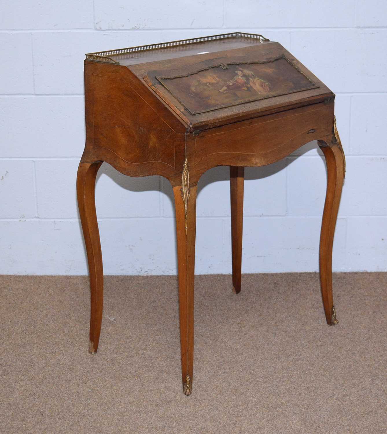 A late 19th Century rosewood bureau de dame. - Image 2 of 6