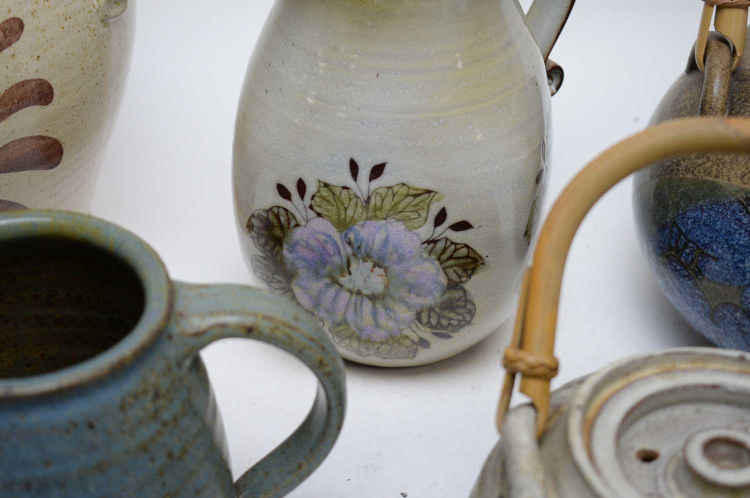 A selection of studio pottery and ceramics. - Image 5 of 8