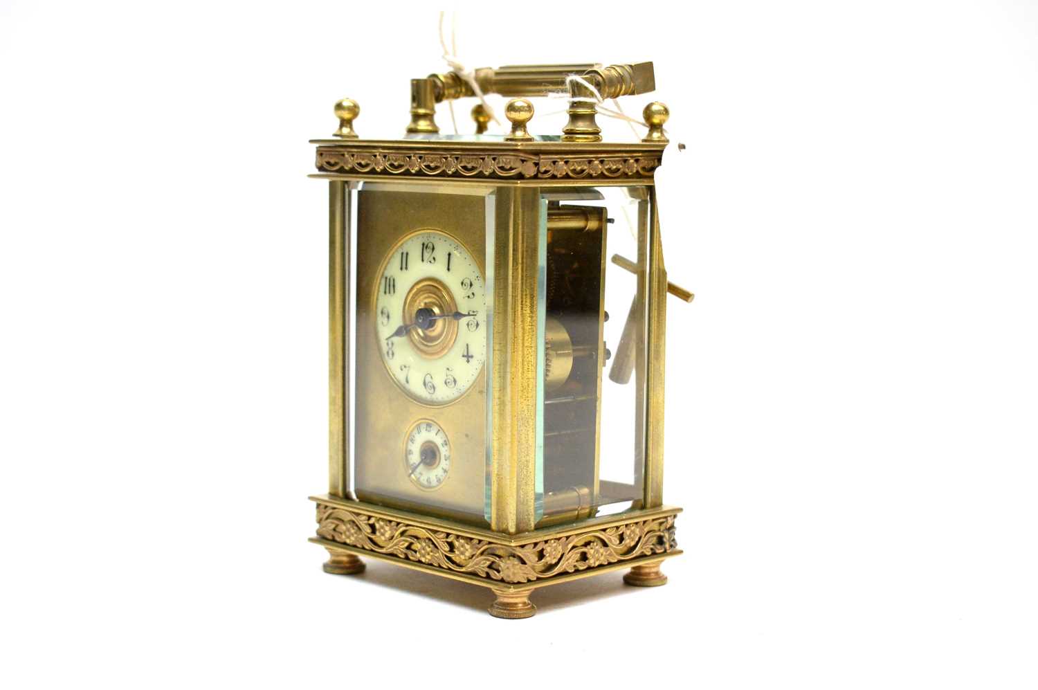 A 19th Century brass carriage clock. - Image 2 of 6