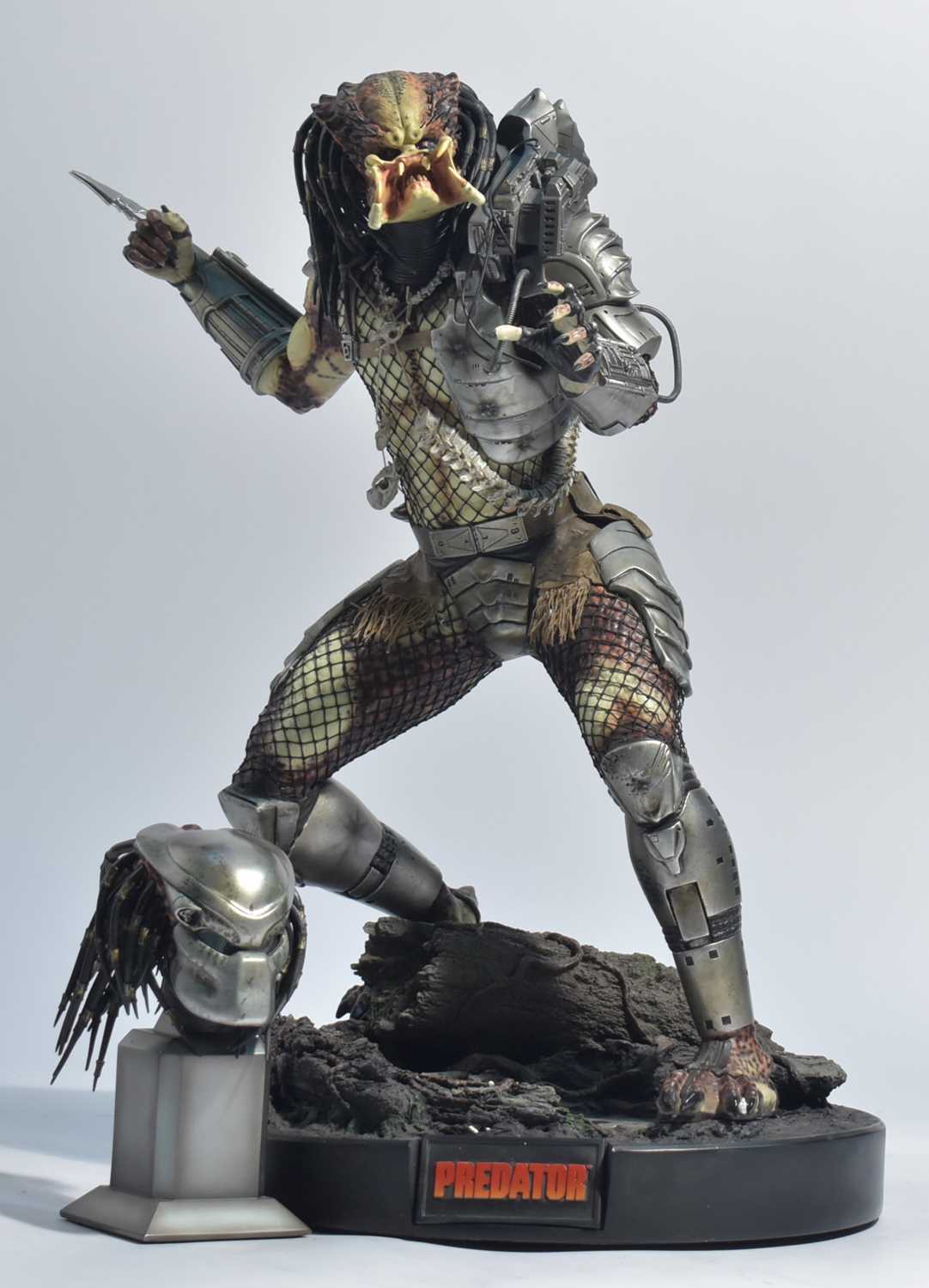 Sideshow Collectibles: Predator 1:4 scale maquette,