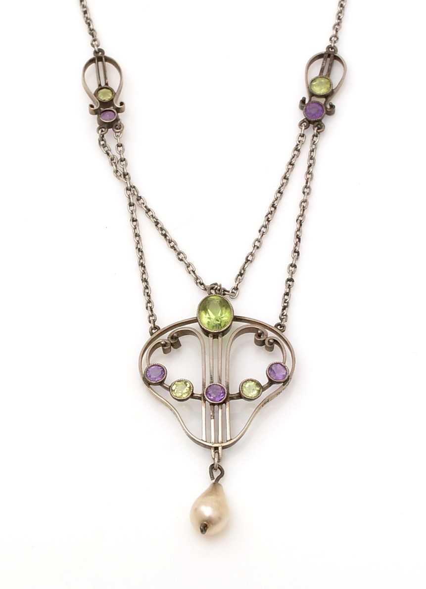 Suffragette interest by Murrle Bennett & Co: an Art Nouveau necklace, - Image 2 of 9