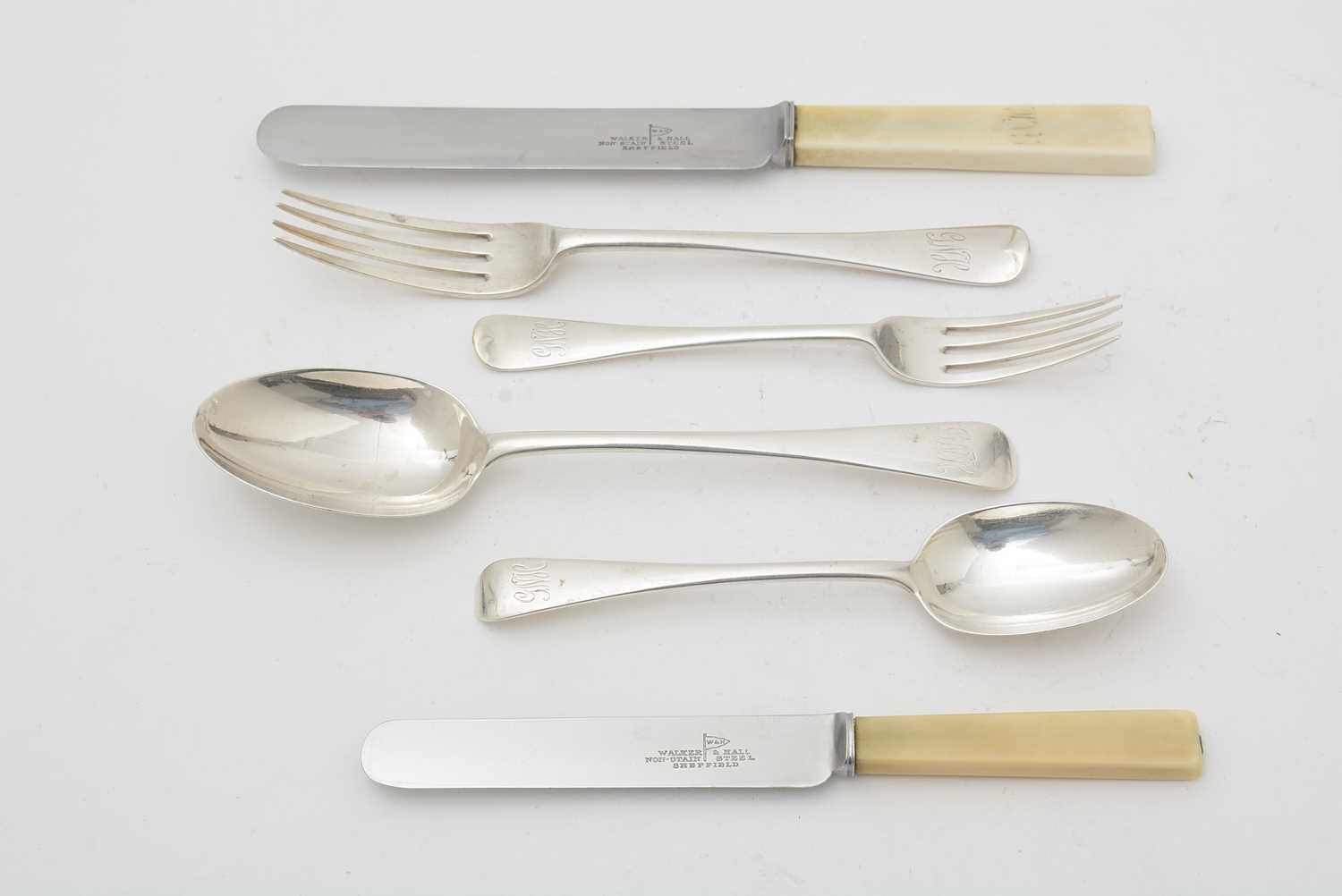 An Edward VII oak canteen of silver cutlery, by Josiah Williams & Co - Image 8 of 8