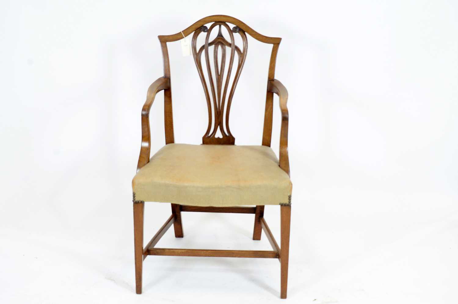 A near-matching set of eight George III mahogany dining chairs. - Image 5 of 6