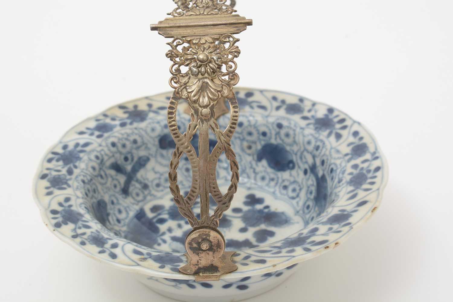 Kangxi blue and white bowl with European metal mounts - Image 8 of 26