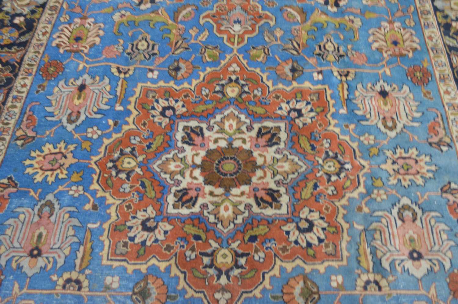 A Tabriz carpet - Image 4 of 5