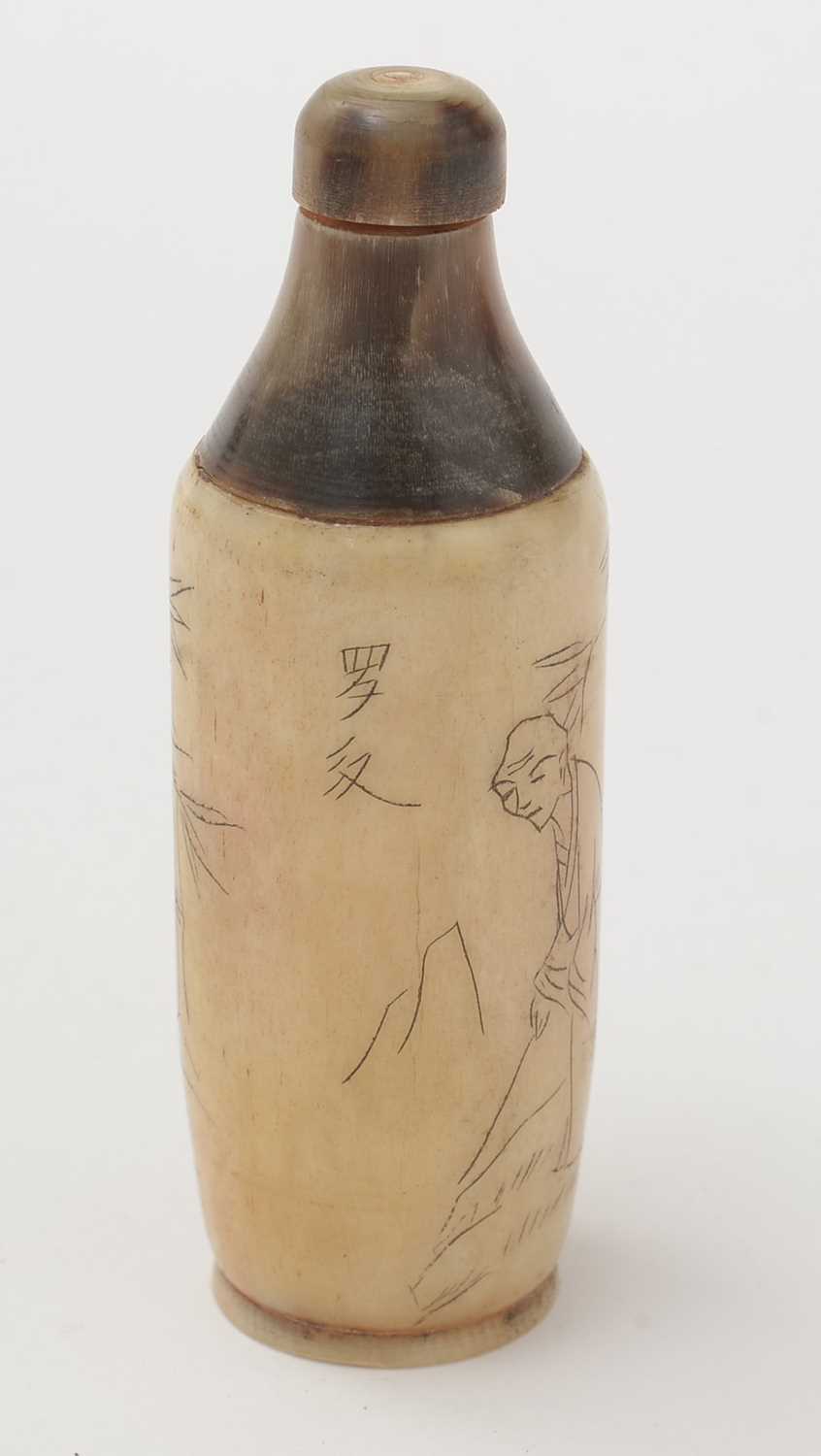 Chinese soapstone seal and horn snuff bottle - Image 8 of 10