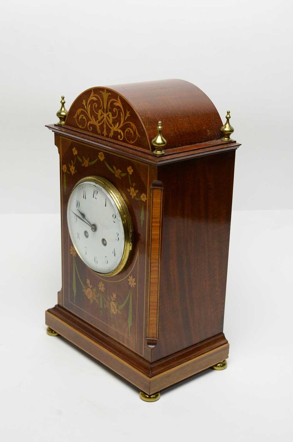 Marti Et Cie: an early 20th Century inlaid mahogany mantel clock. - Image 4 of 5