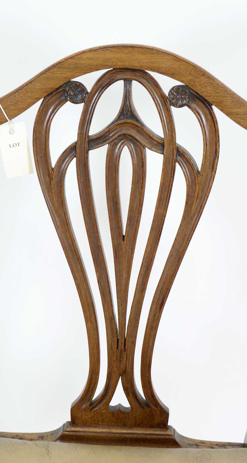 A near-matching set of eight George III mahogany dining chairs. - Image 3 of 6