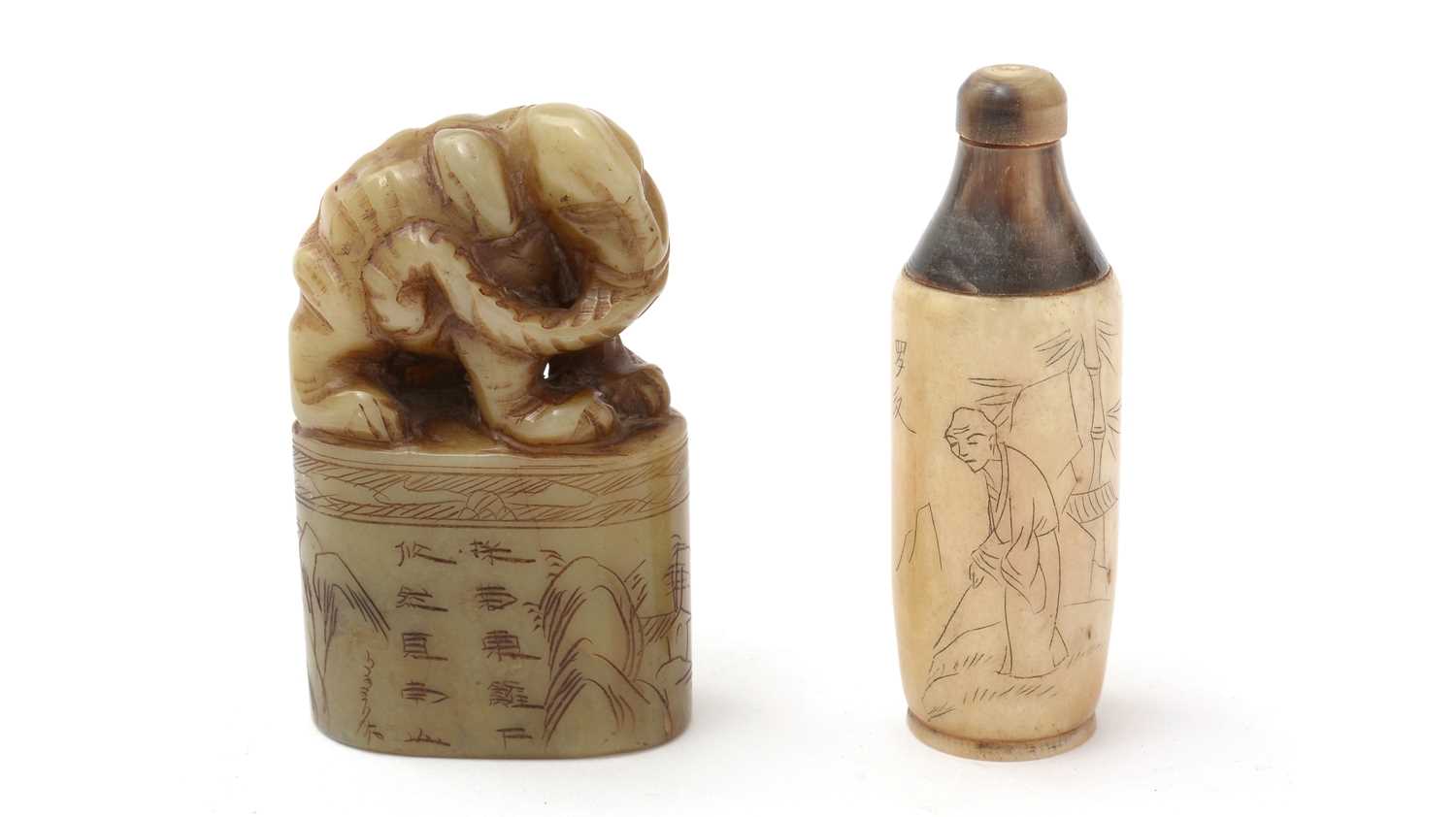 Chinese soapstone seal and horn snuff bottle