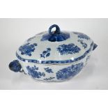 DAY TWO A Chinese blue and white tureen and cover, Qianlong period, Qing dynasty