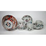A small collection of Chinese and Japanese ceramics (6)