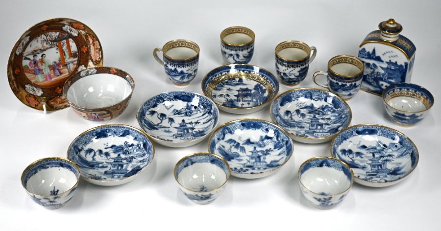 A quantity of 18th century Chinese export porcelain, Qianlong period, Qing dynasty