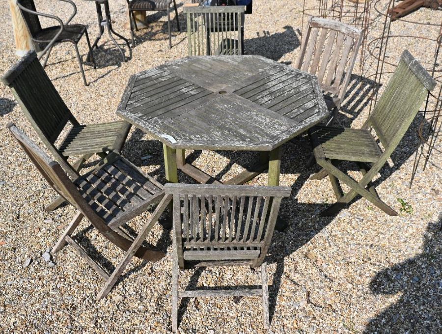 Weathered teak dining table and six chairs - Image 4 of 4