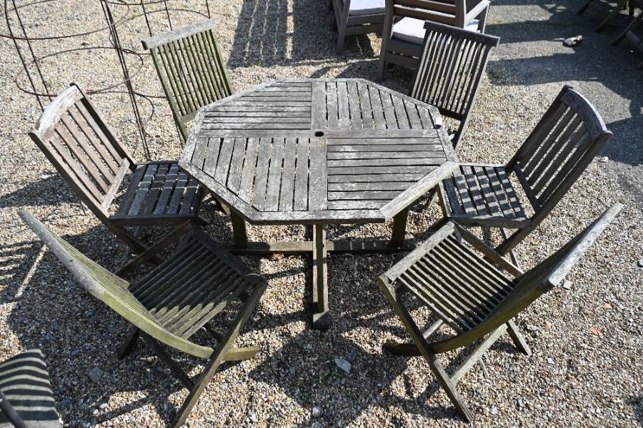 Weathered teak dining table and six chairs - Image 3 of 4