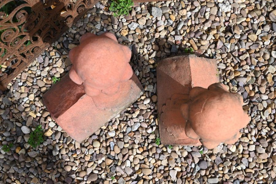 A pair of reconstituted stone Victorian style ball finial ridge tiles - Image 2 of 3