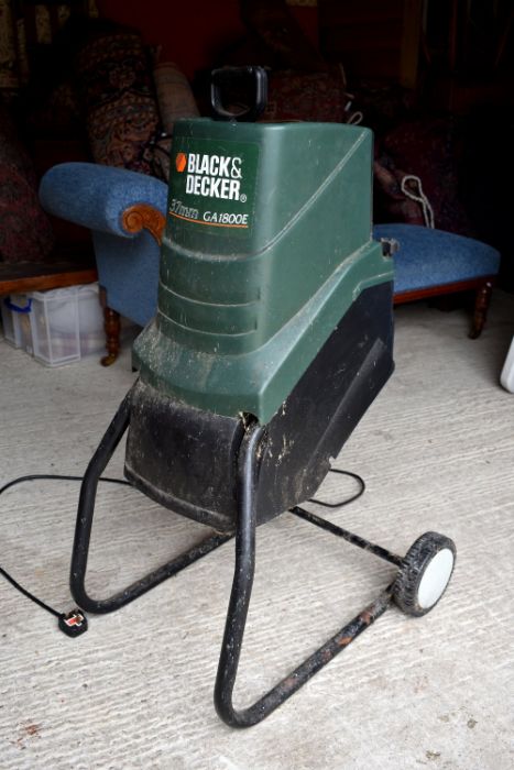 A Black & Decker GA1800E garden shredder