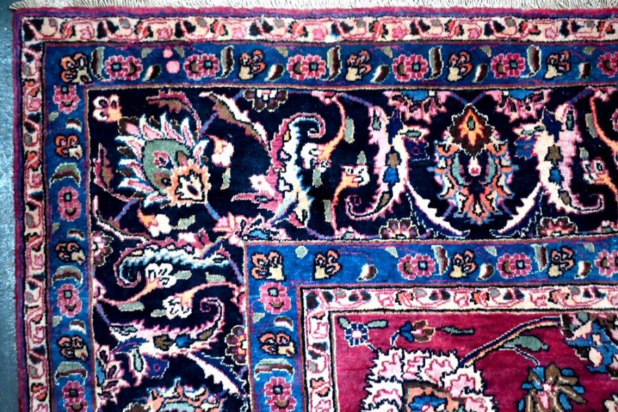 A Persian Meshed carpet - Image 5 of 6