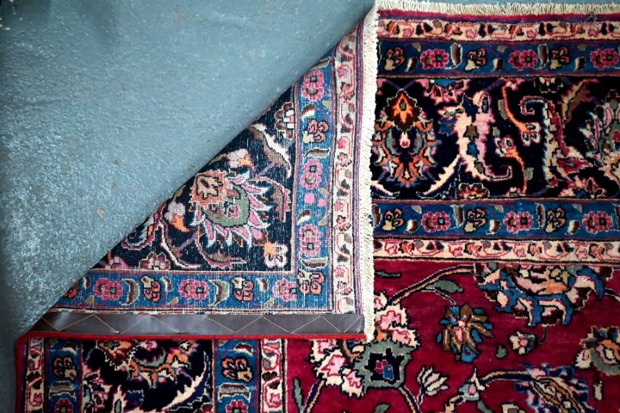 A Persian Meshed carpet - Image 6 of 6