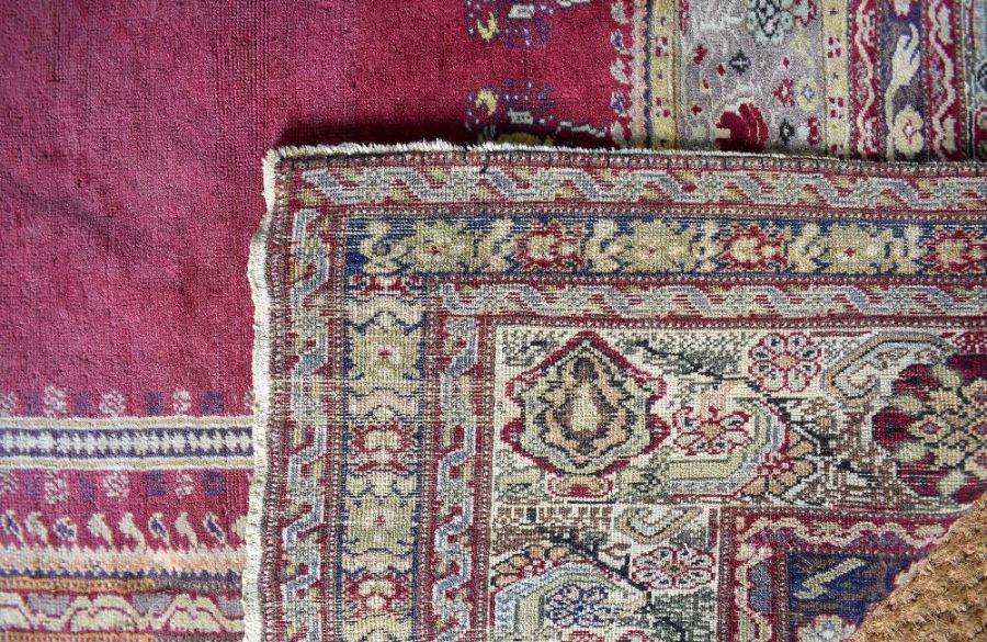 An antique Anatolian Mihrab design prayer rug - Image 2 of 3