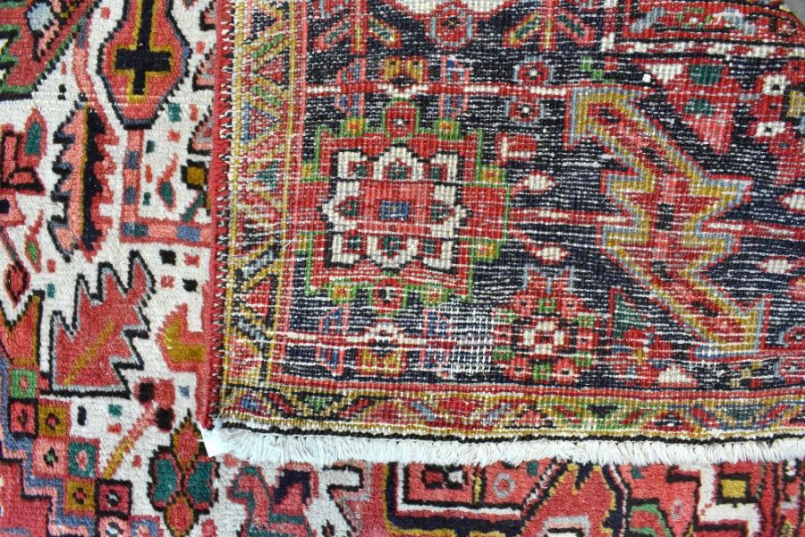 A Persian Heriz carpet - Image 3 of 3