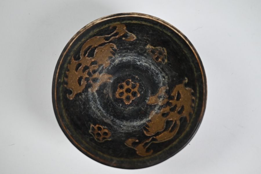 A Chinese Southern Song style Jizhou ware bowl with abstract design - Image 2 of 3