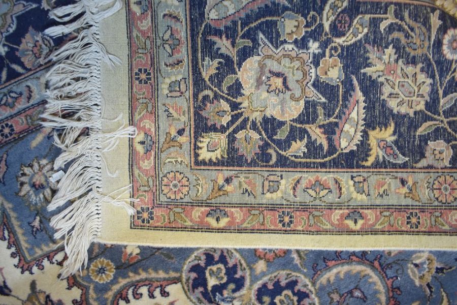 An old Indo-Persian Tabriz carpet - Image 4 of 4