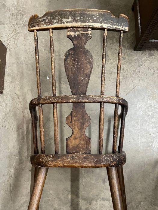 A 19th century provincial elm and ash comb back chair - Image 3 of 6