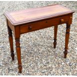 A crossbanded satinwood single drawer side table